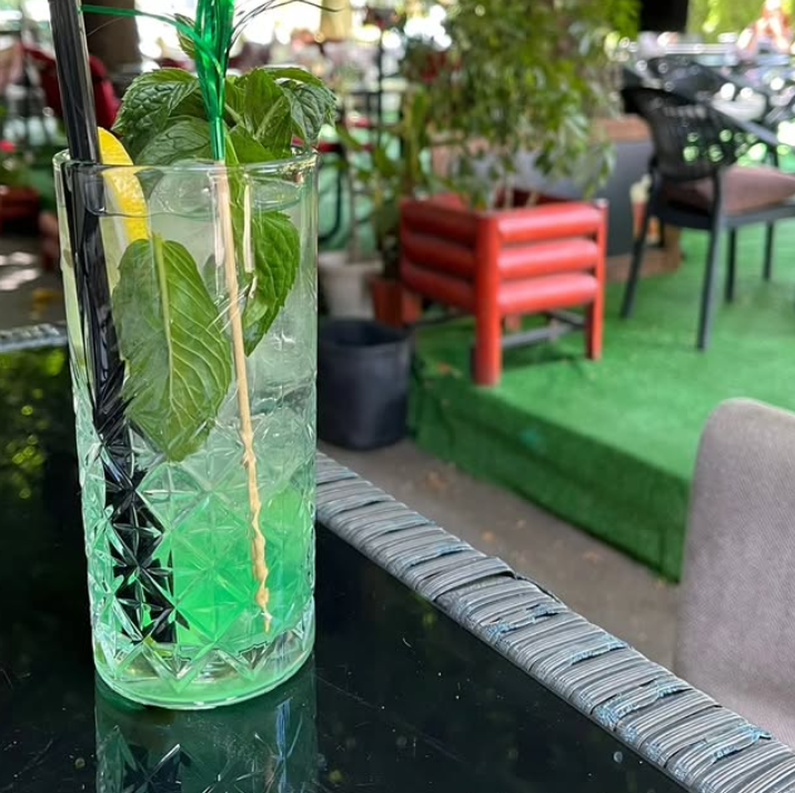 Caffe Lounge Bar Barezi