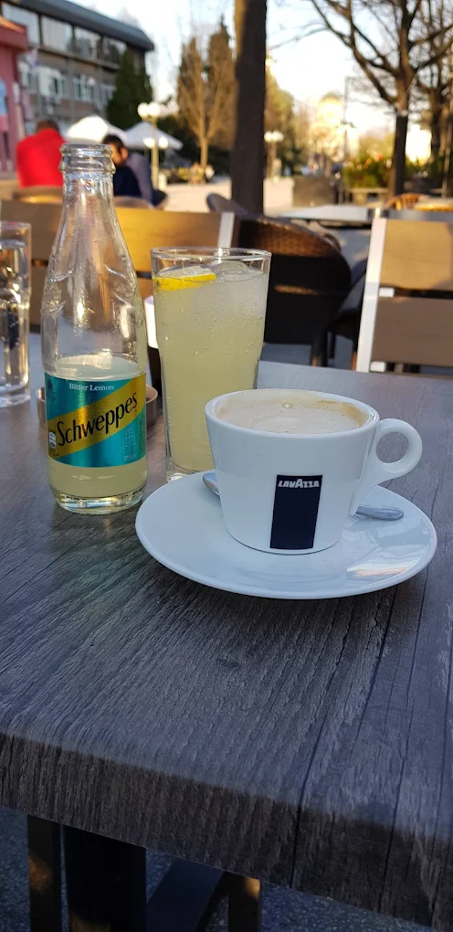 CAFFE-CAFFE Galerija