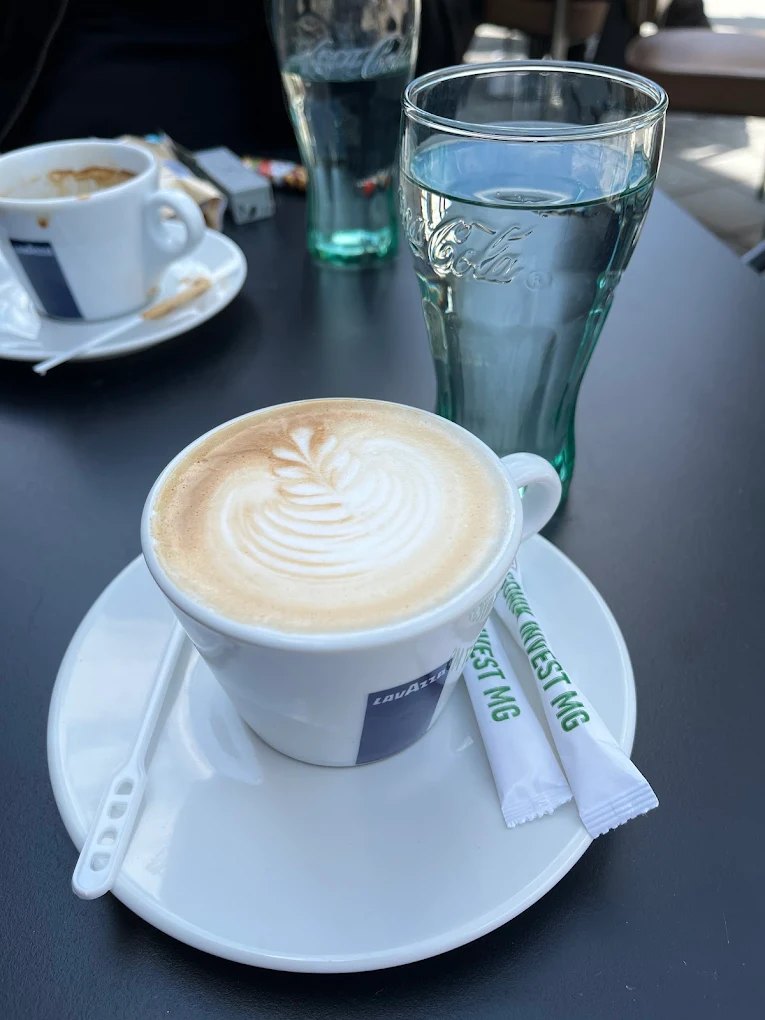 Caffe Lite - Moderni enterijer kafića