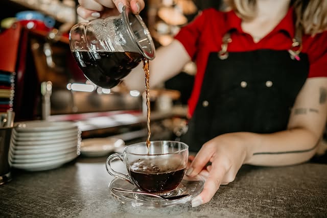 Monogram Kafeterija Interijer