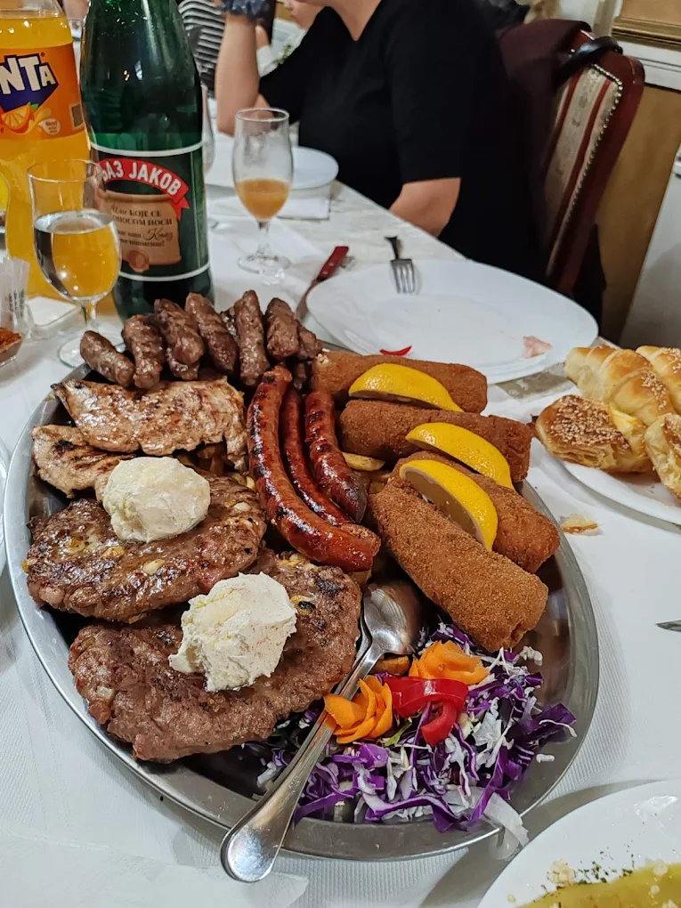 Традиционална српска јела - Ресторан Цар