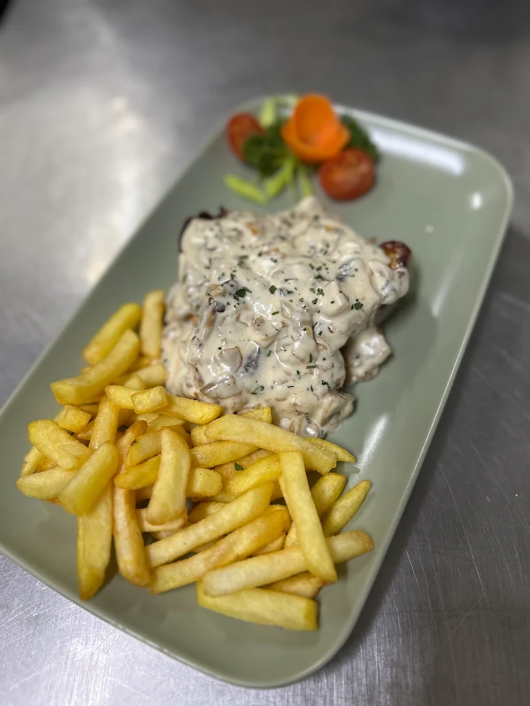 Domaća jela pripremljena sa ljubavlju - Restoran DIS