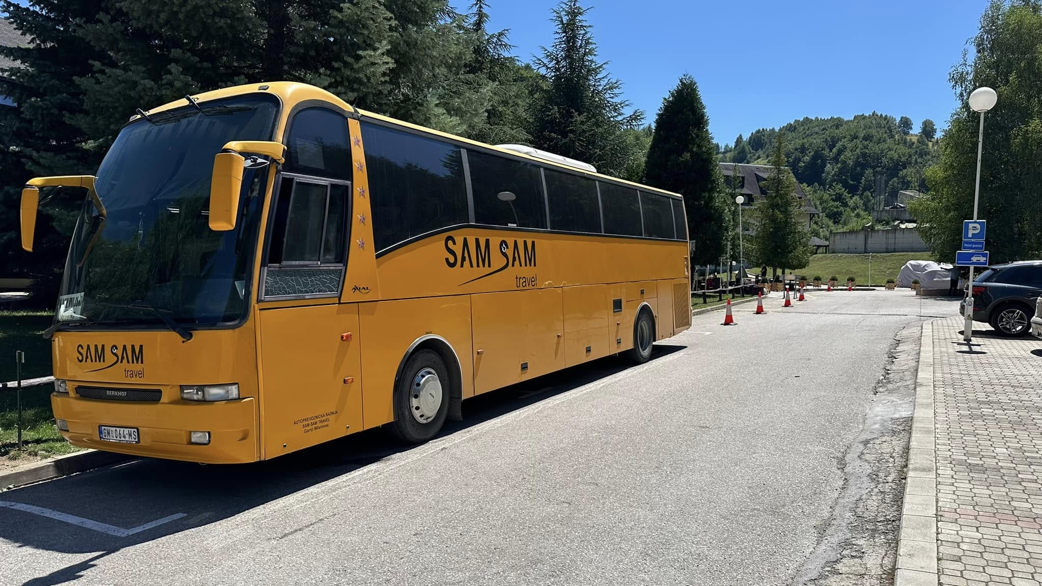 SAM SAM TRAVEL vozilo 2