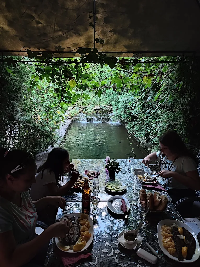 Tradicionalna srpska kuhinja u Restoran Velež